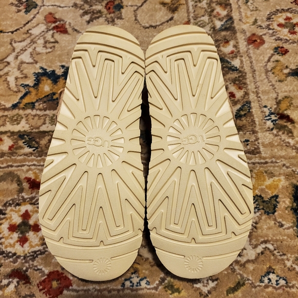 UGG Goldenstar Slingback Clog Flats - Picture 9 of 10